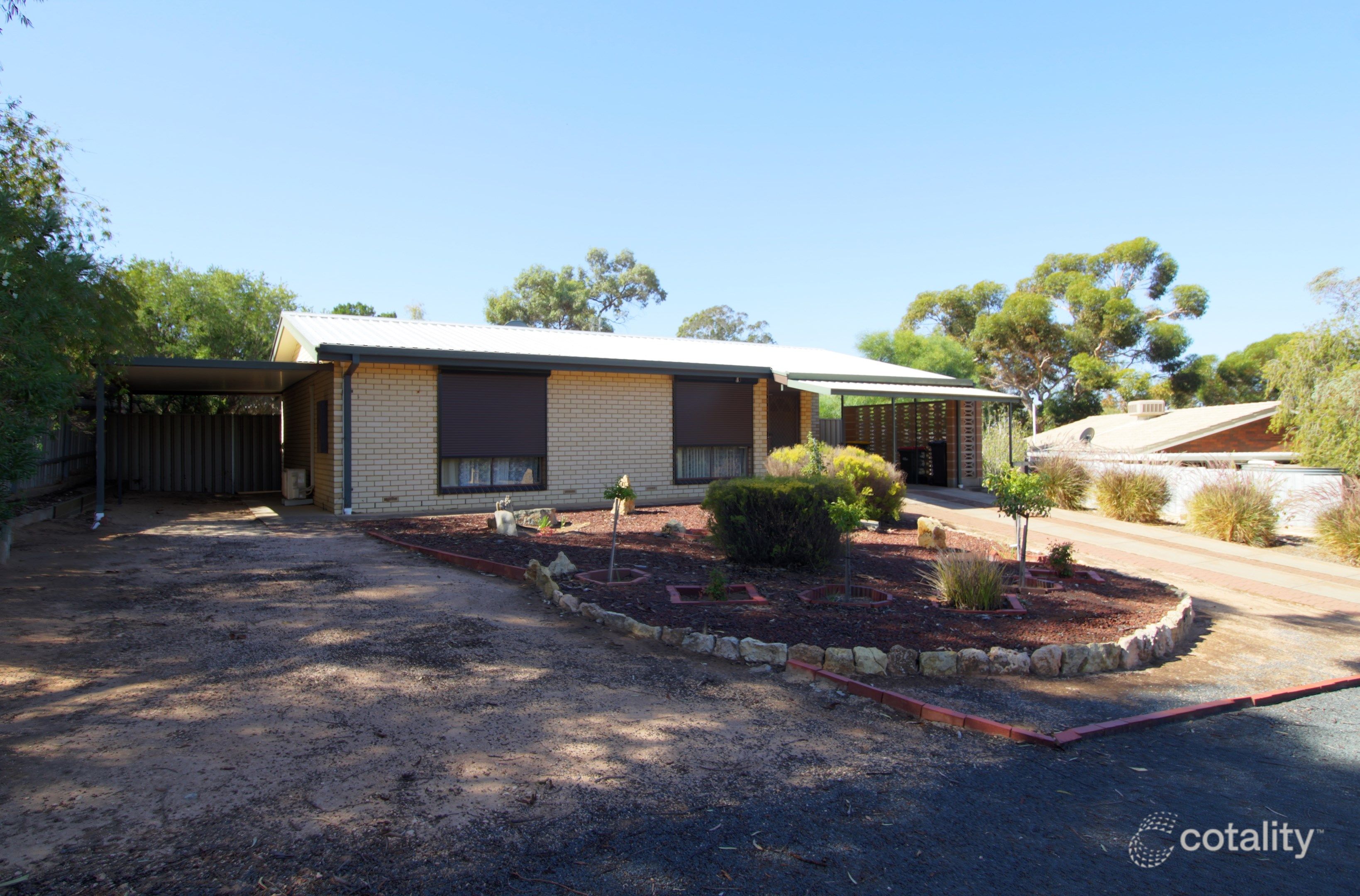 12 Vivian Cock St, Berri, SA 5343