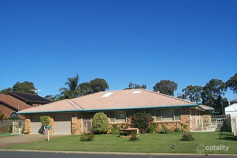 15 Sixth Ave, Woorim, QLD 4507