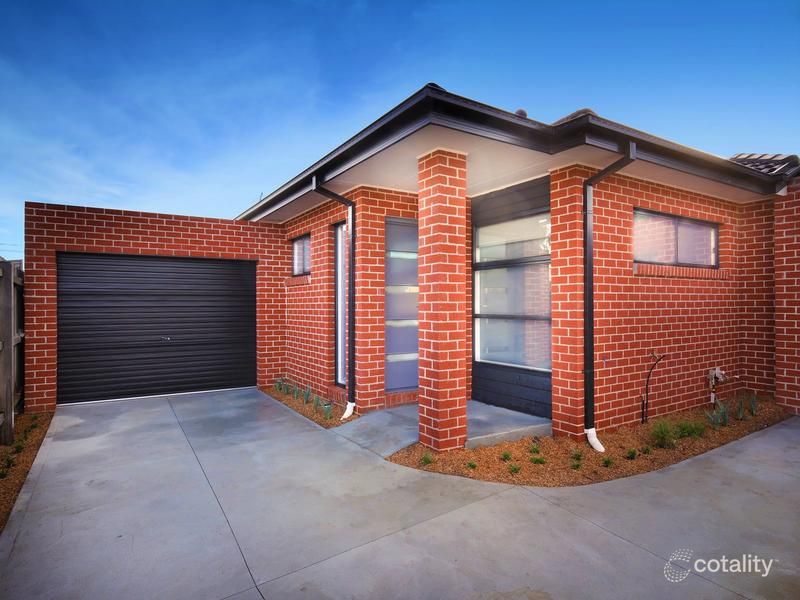 2/8 Ardmore St, Cranbourne, VIC 3977