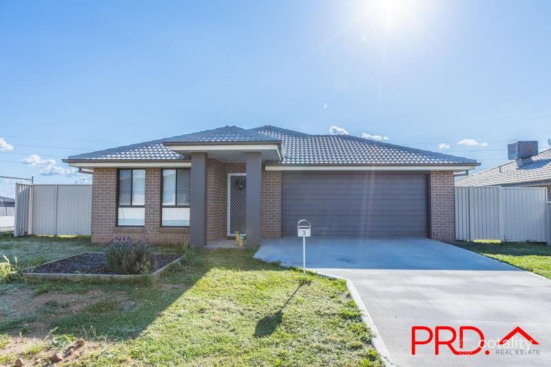 3 Explorers Way, Westdale, NSW 2340