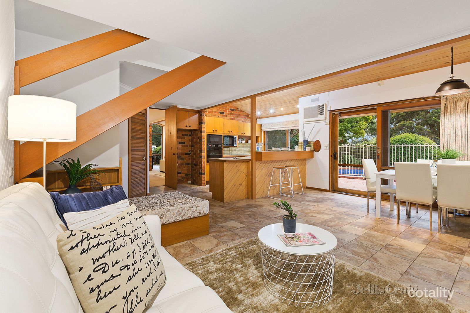 3 Joseph Ct, Park Orchards, VIC 3114