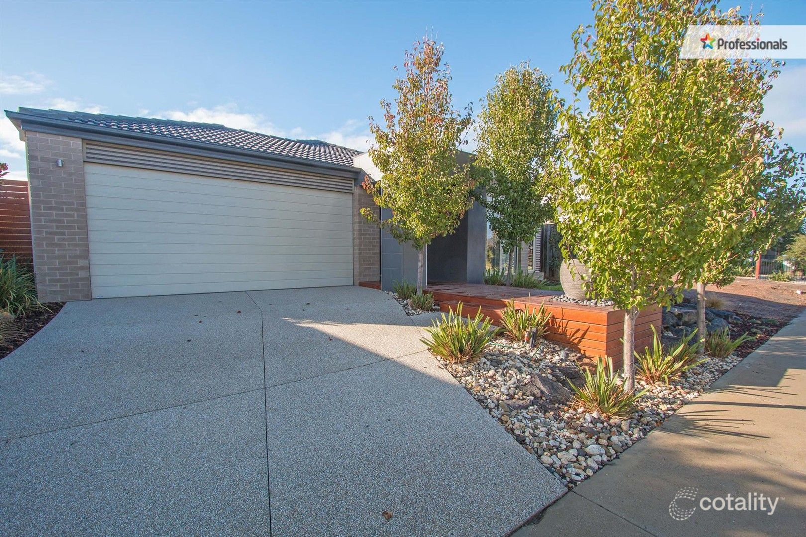 17 Rowling St, Fraser Rise, VIC 3336