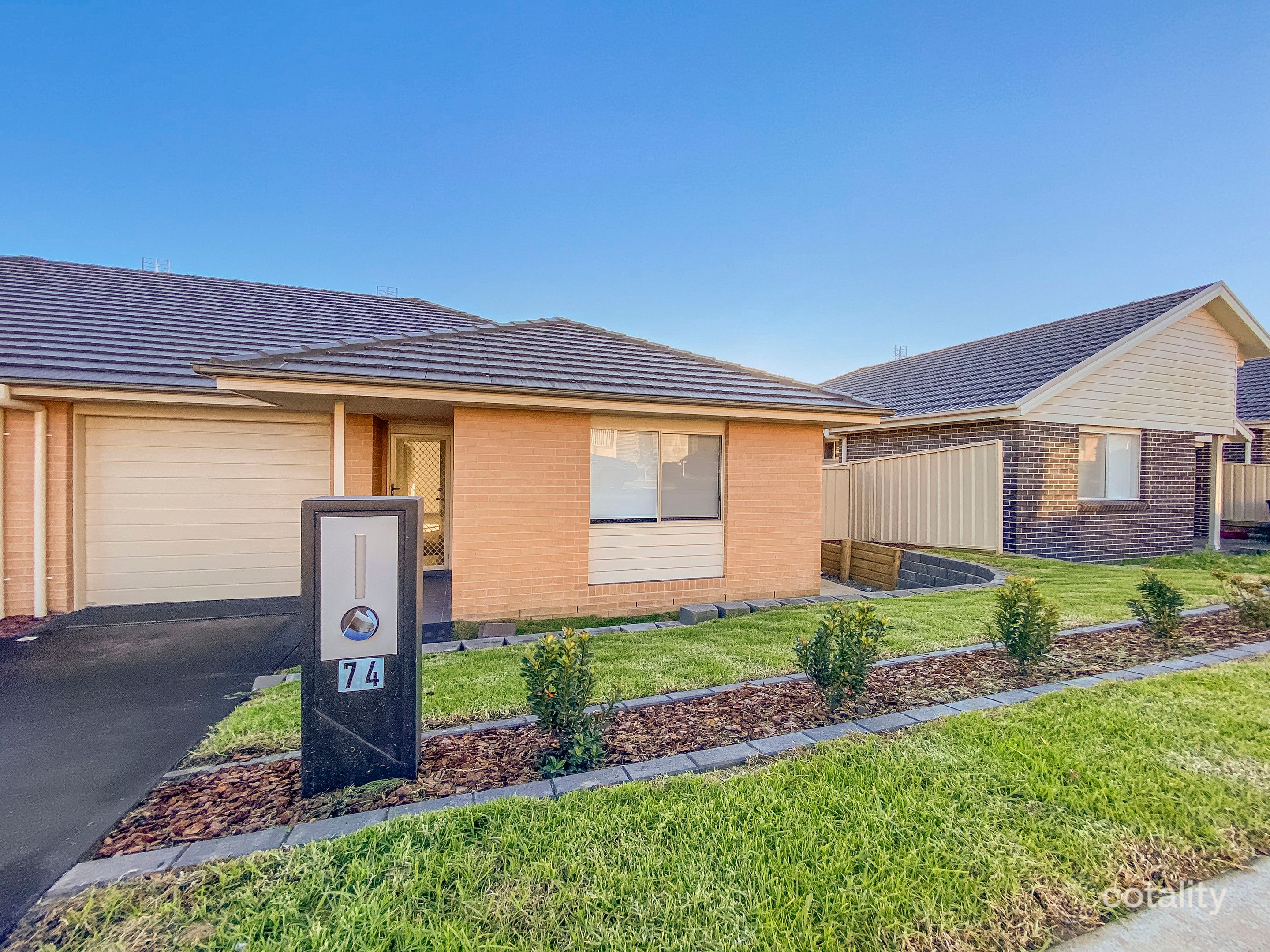 74 Nigella Cct, Hamlyn Terrace, NSW 2259