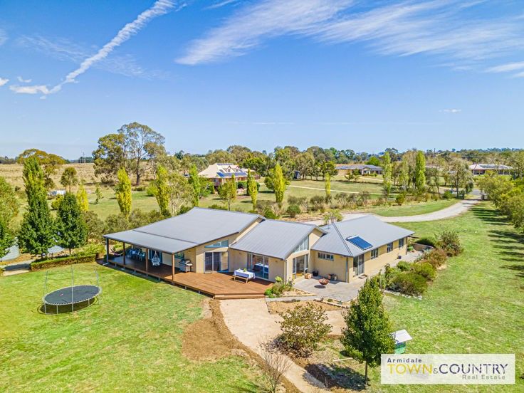 27 Durham Rd, Armidale, NSW 2350
