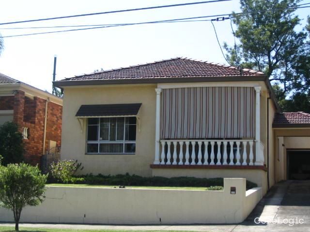 5 Tait St, Russell Lea, NSW 2046