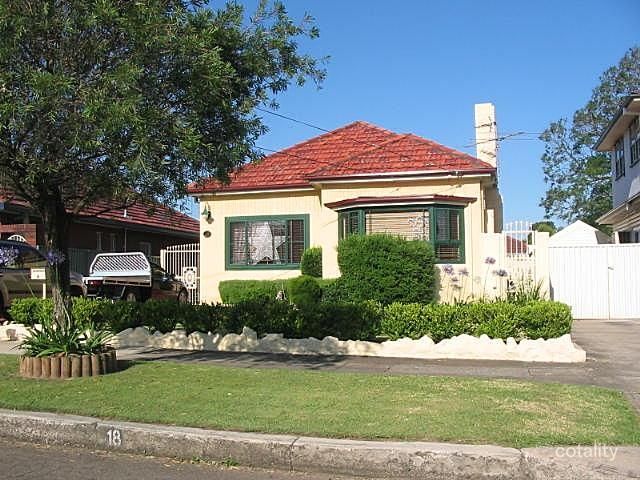 18 Walsh Ave, Croydon Park, NSW 2133