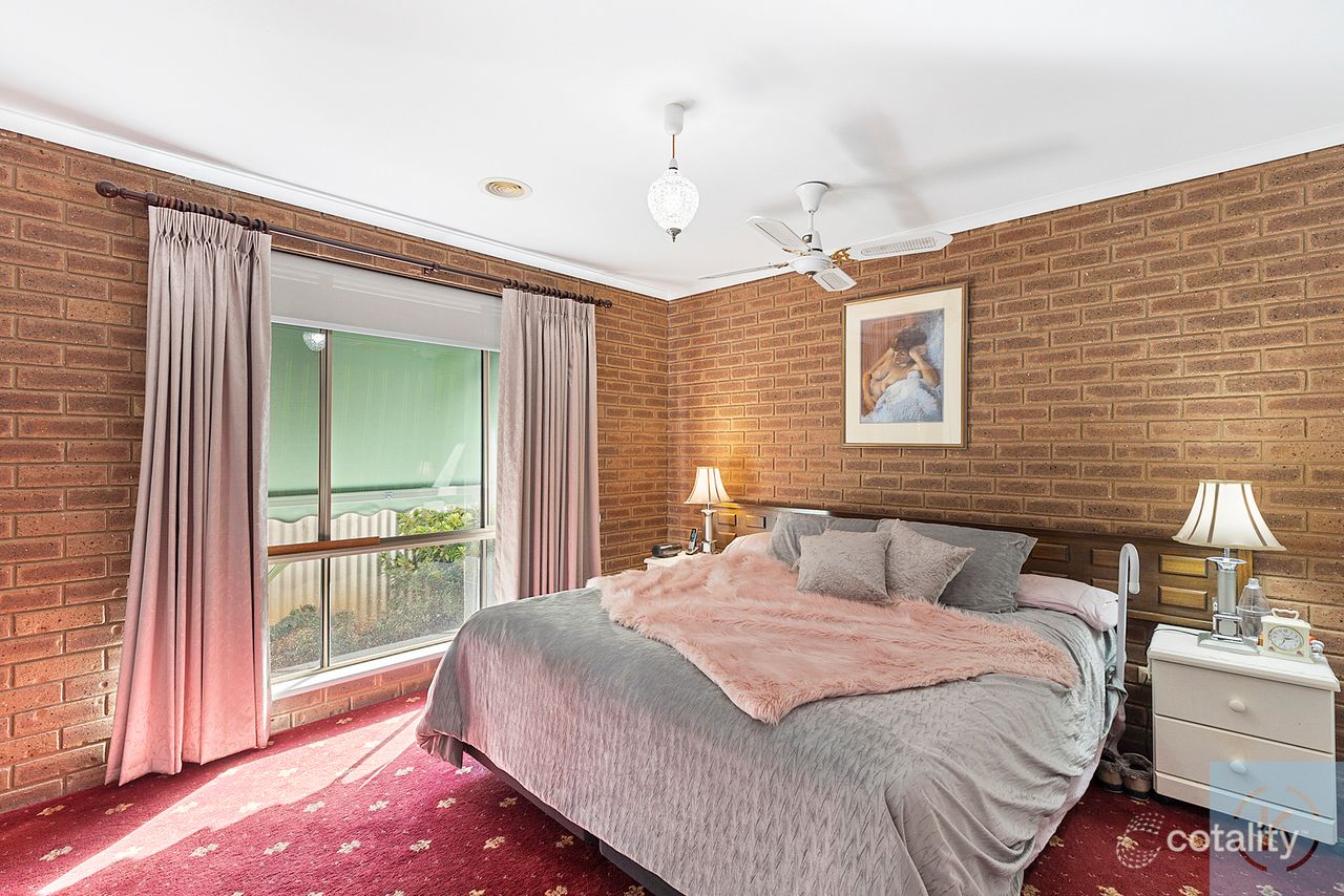 15 Mitchell St, Cobram, VIC 3644