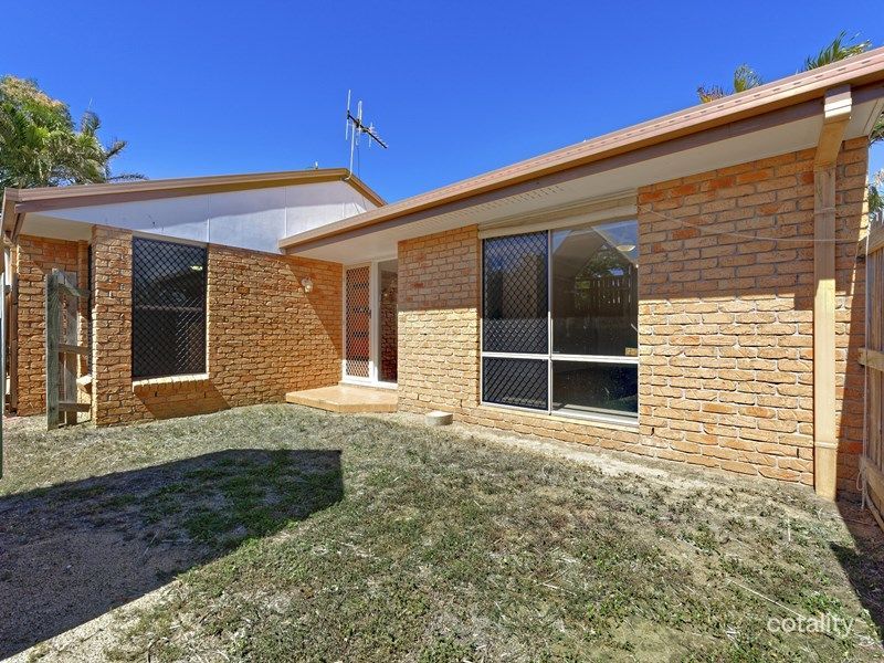 12 Chapman St, Kalkie, QLD 4670