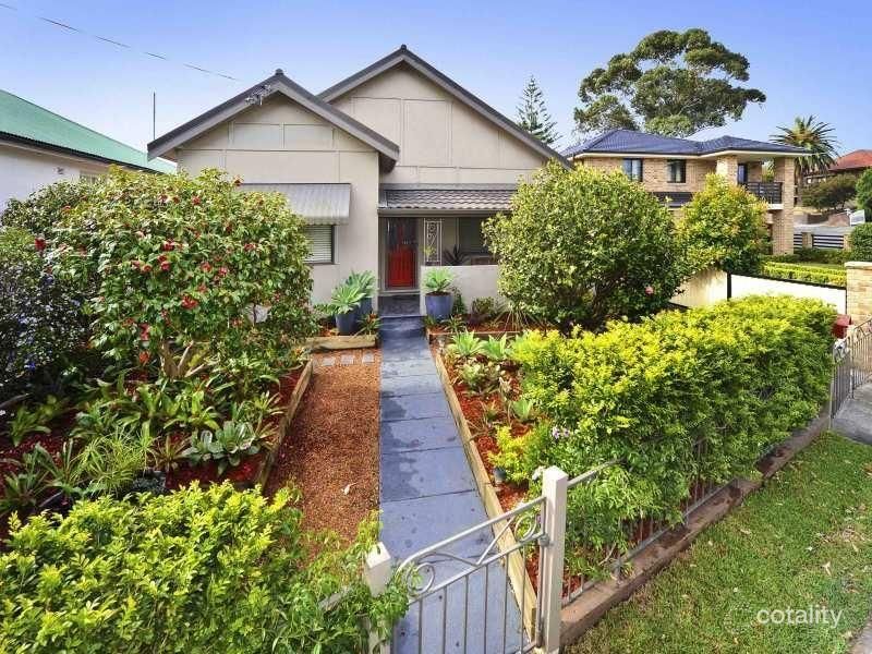 107 Sparks St, Eastlakes, NSW 2018