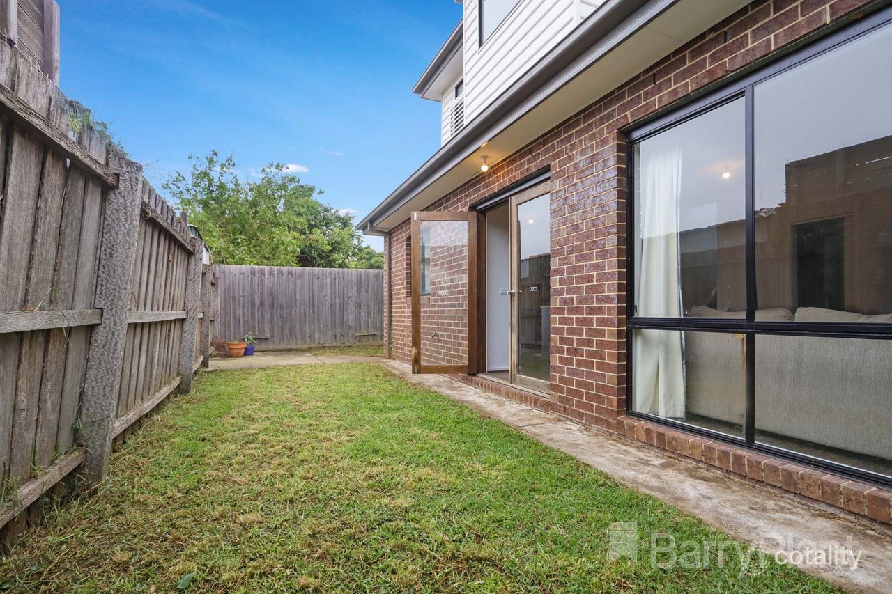 2/42 Burnewang St, Albion, VIC 3020