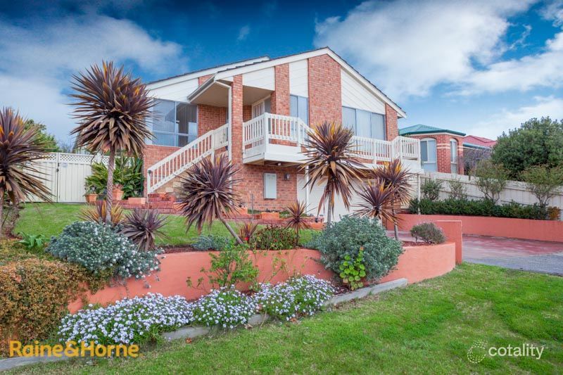 70 Fullbrook Dr, Sunbury, VIC 3429
