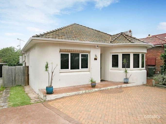 187 Eastern Valley Way, Middle Cove, NSW 2068