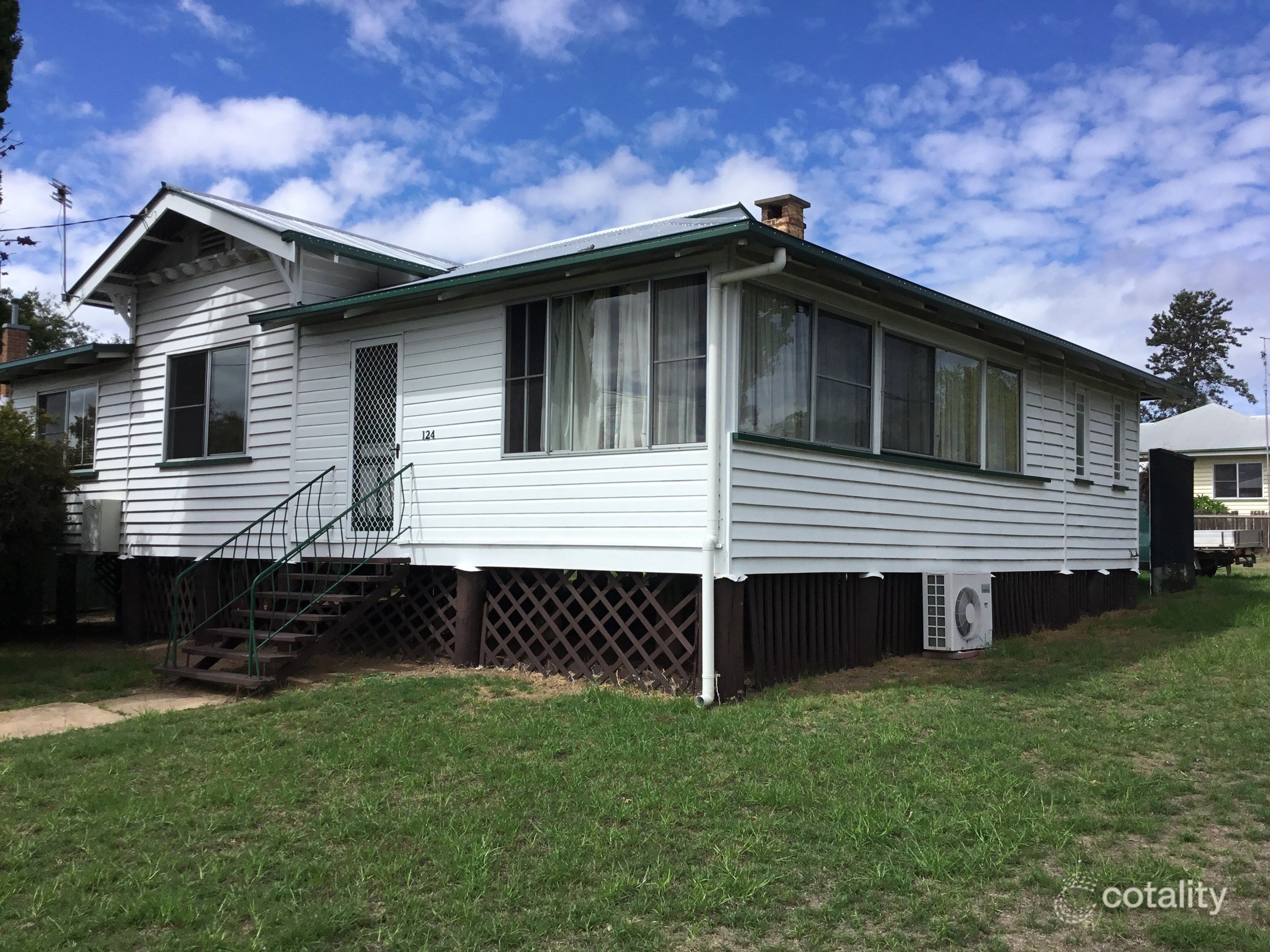 124 Pratten St, Warwick, QLD 4370