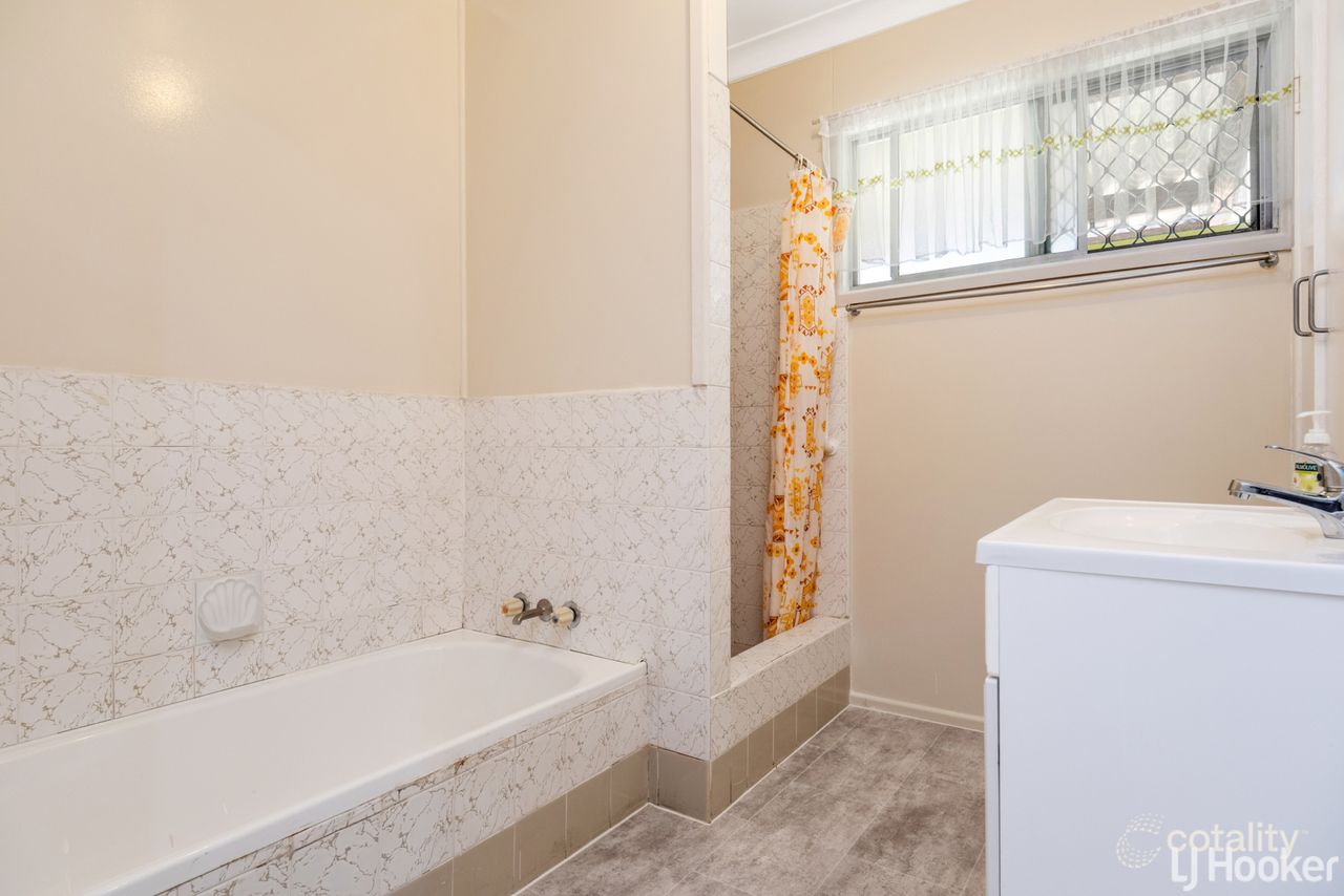 95 Sheehy St, Park Avenue, QLD 4701