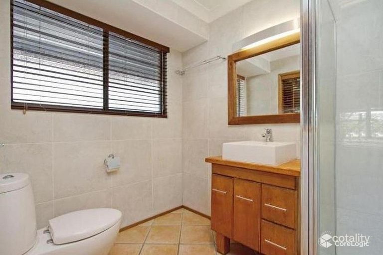 12 Headsail Ct, Currumbin Waters, QLD 4223