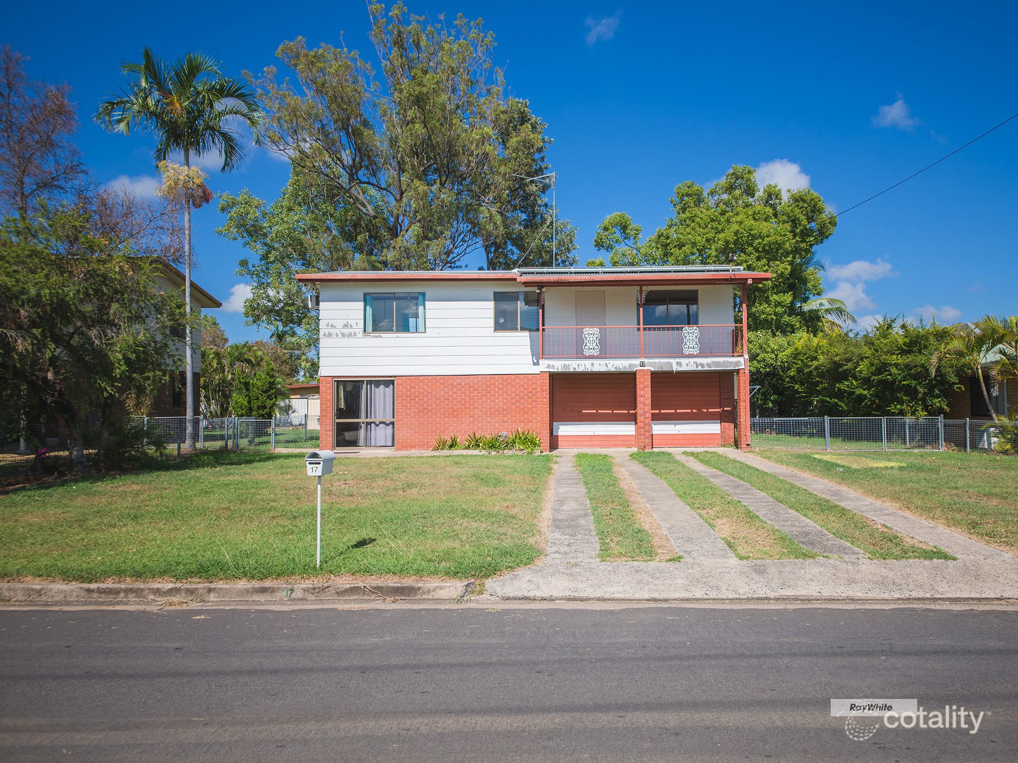17 Atherton St, Norman Gardens, QLD 4701