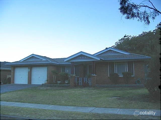 17 Singleton Rd, Point Clare, NSW 2250