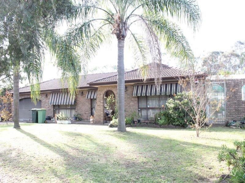 11 Hampshire Pl, Wakeley, NSW 2176