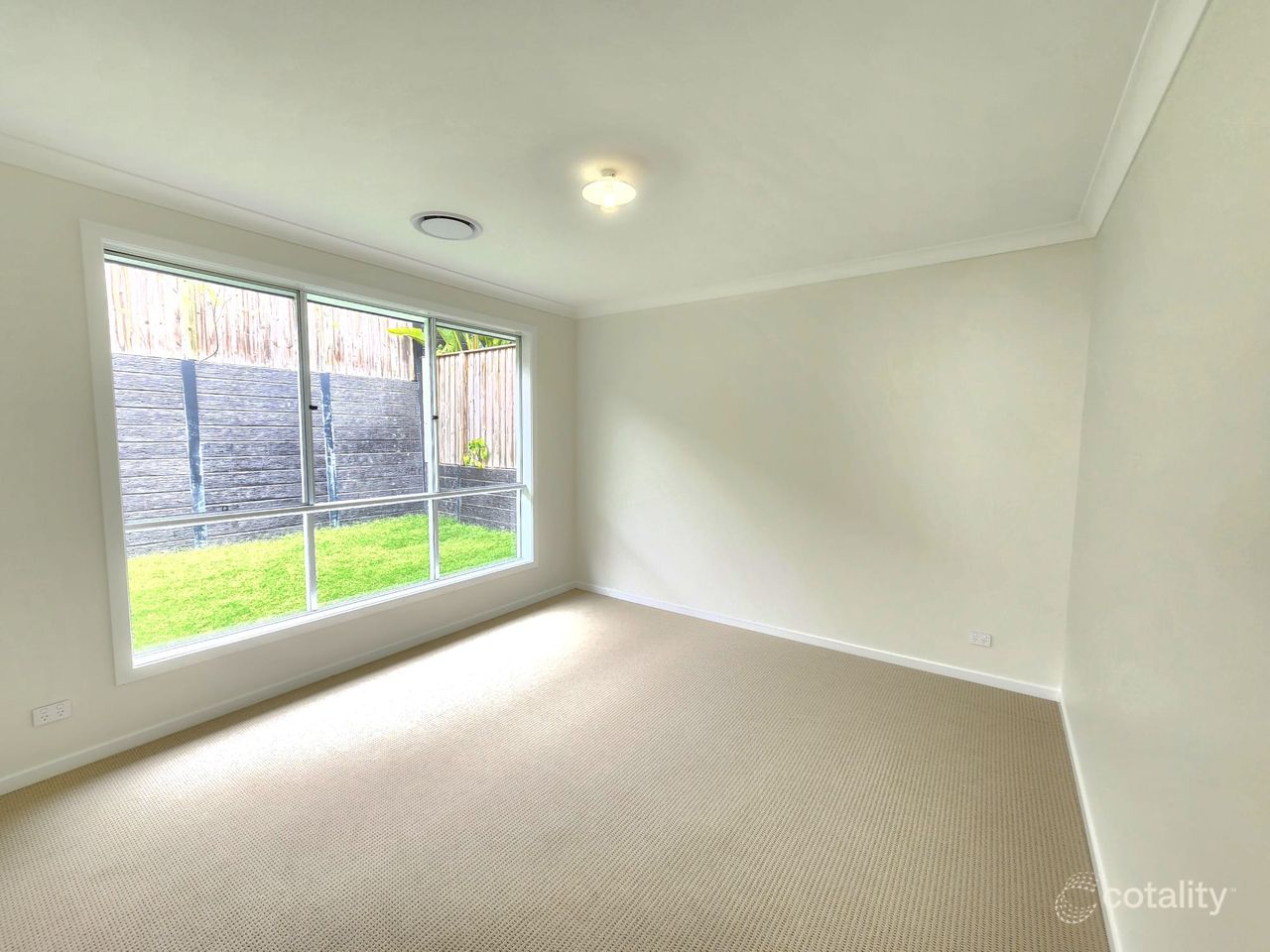 64 Taunton Cct, Upper Kedron, QLD 4055