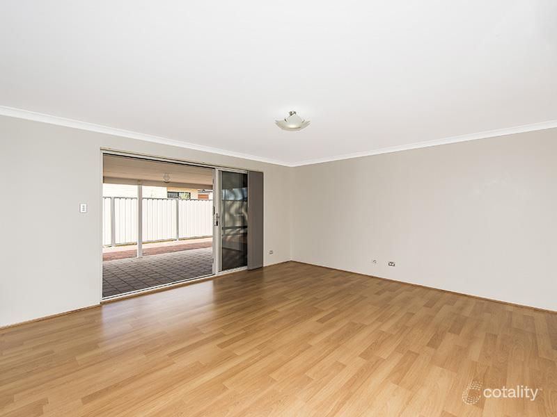 26 St Tropez Gdns, Piara Waters, WA 6112