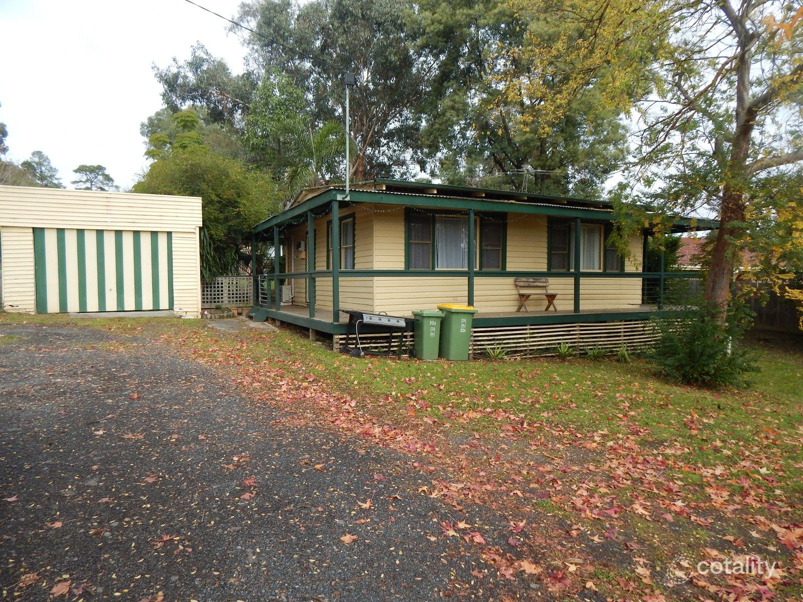 324 Warburton Hwy, Wandin North, VIC 3139
