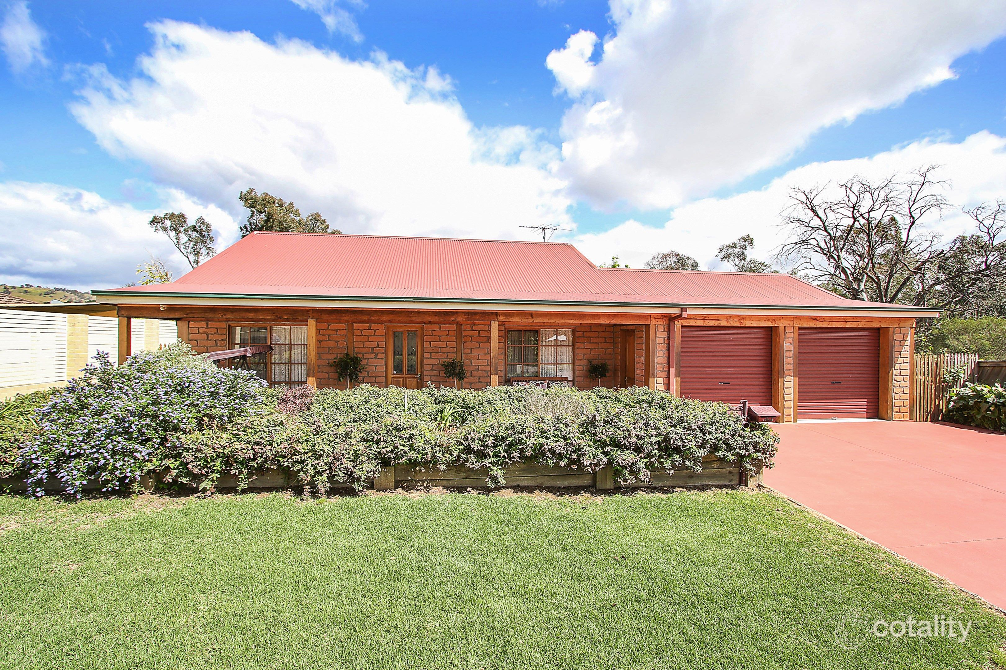 25 Birkdale Tce, West Wodonga, VIC 3690