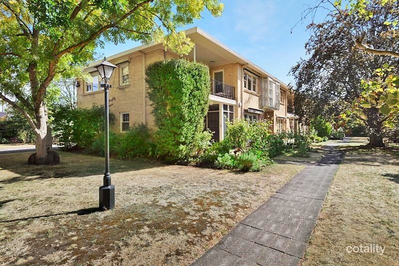 13/3 Boston Rd, Balwyn, VIC 3103