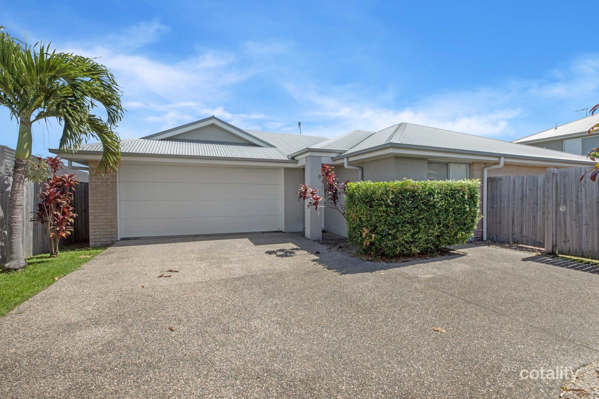 2/31 Makybe Diva Dr, Ooralea, QLD 4740