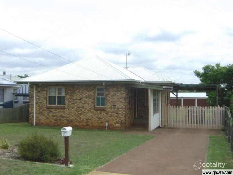 7 Dalmeny St, Wilsonton, QLD 4350