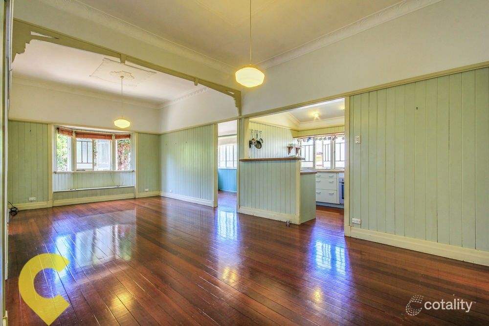 334 Bennetts Rd, Norman Park, QLD 4170