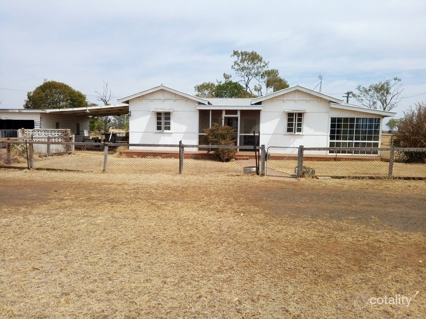 98b Bowenville Acland Rd, Bowenville, QLD 4404