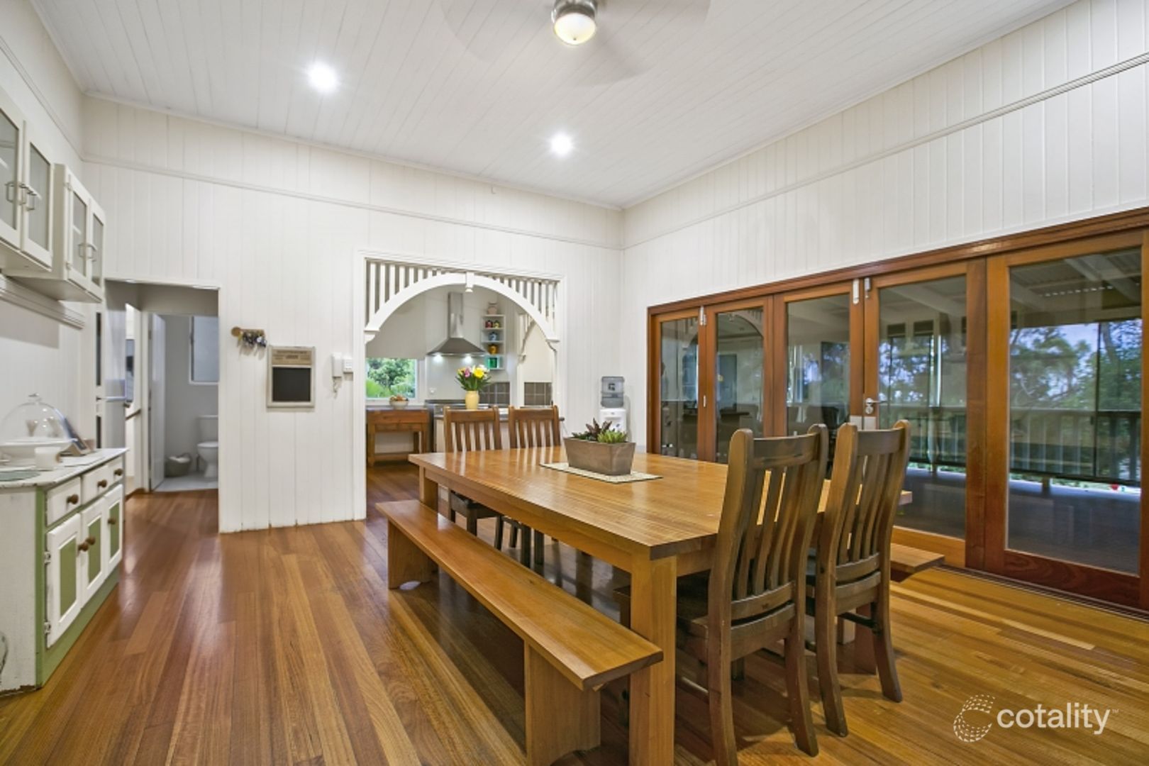 9 Ernest St, Labrador, QLD 4215