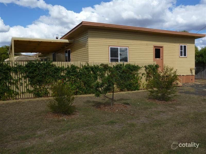 113 Pratten St, Dalby, QLD 4405