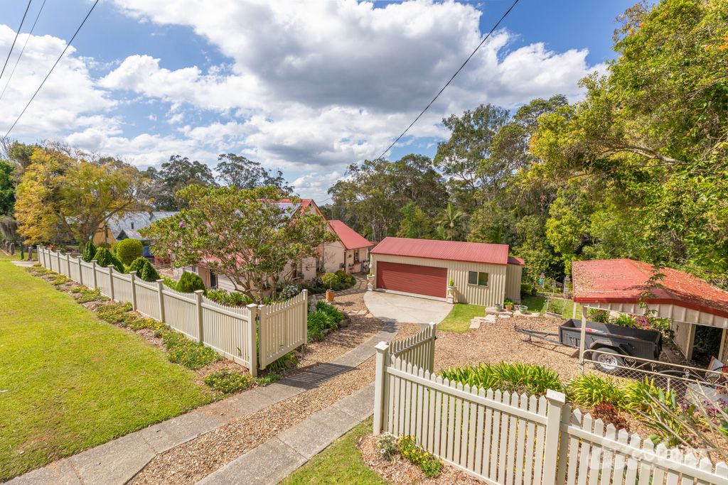 272 Robinson Rd, Mount Mee, QLD 4521