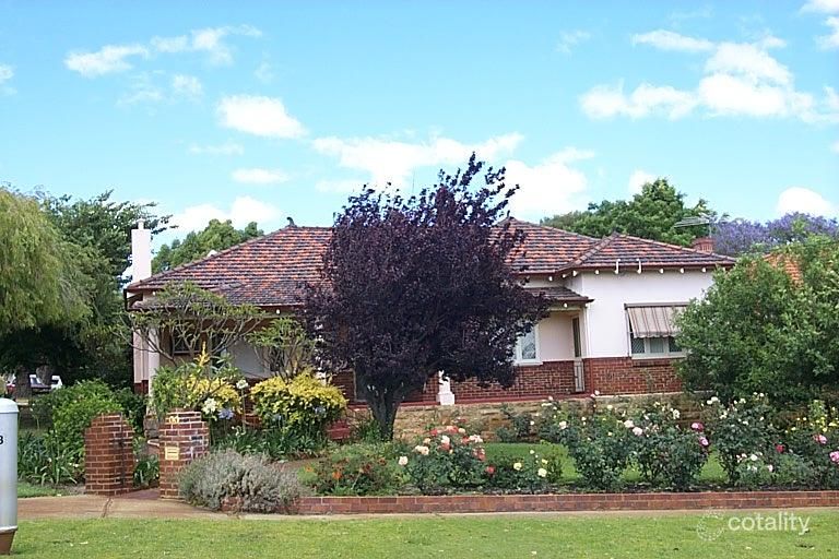 11 Thongsbridge St, Menora, WA 6050