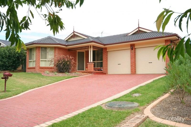 18 Eucalyptus Cct, Mount Annan, NSW 2567