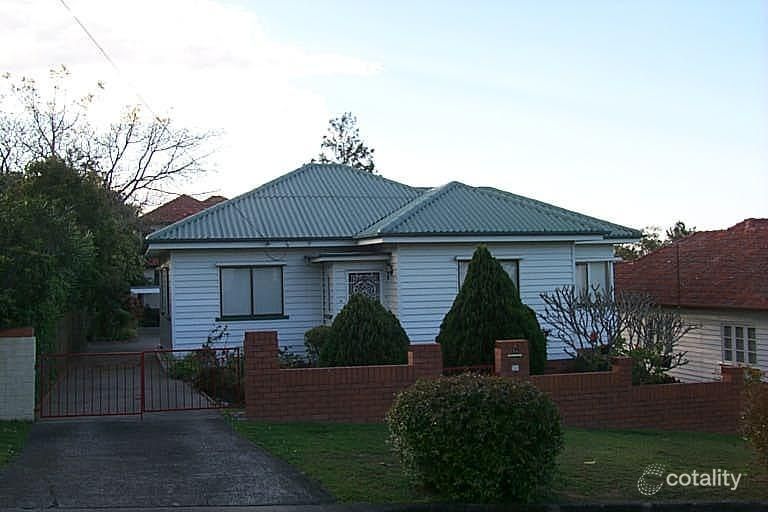 16 White Ave, Coorparoo, QLD 4151