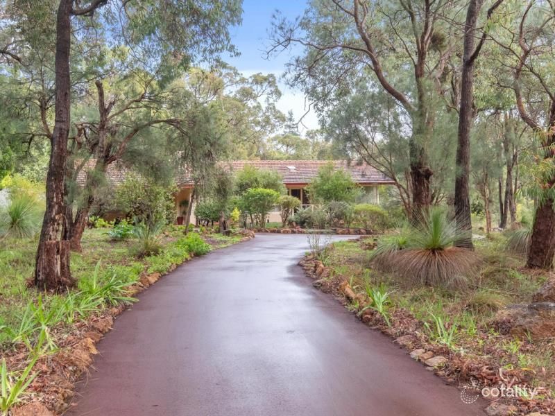 3 Carlisle Rd, Kalamunda, WA 6076