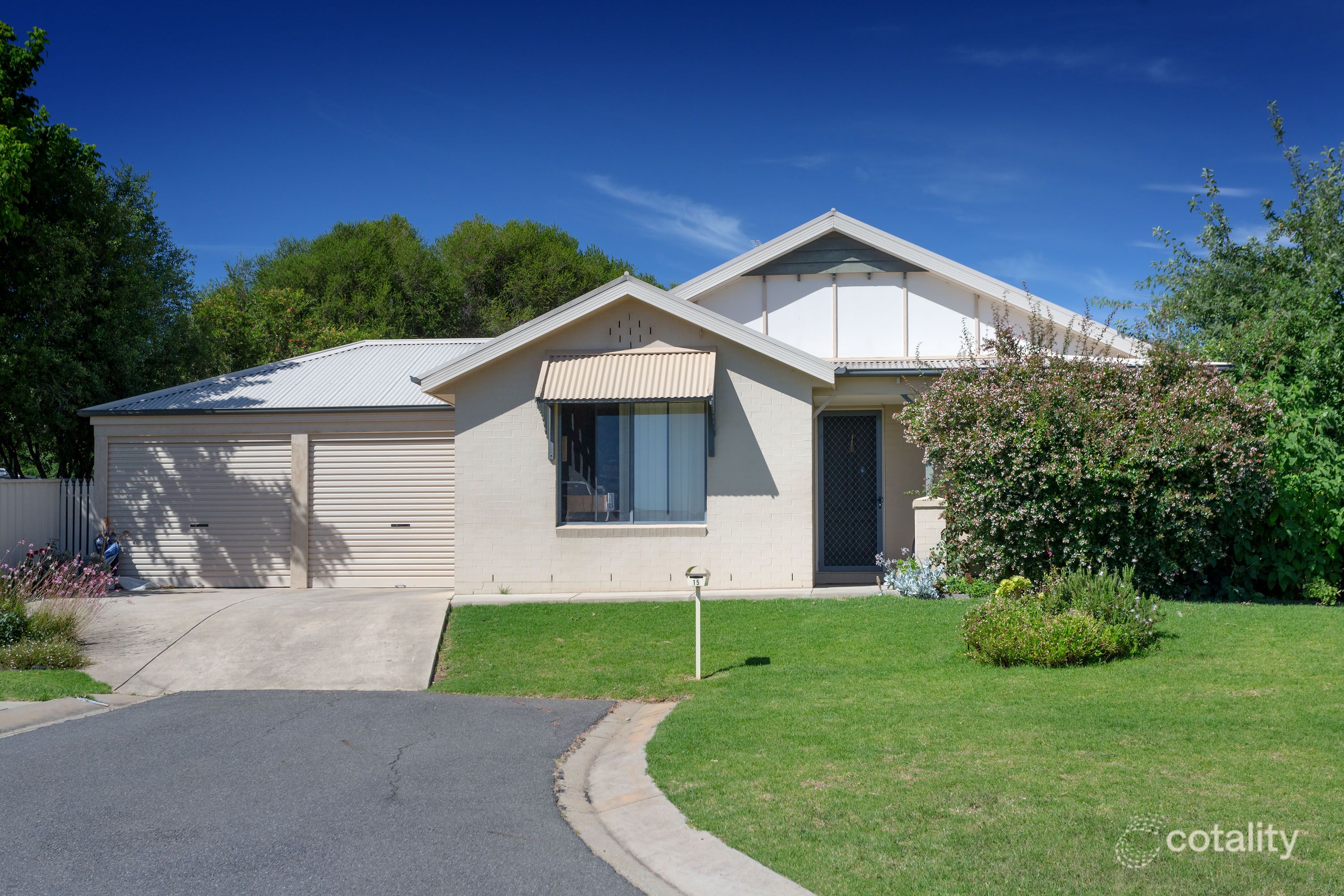 15 Hamilton Pl, West Wodonga, VIC 3690