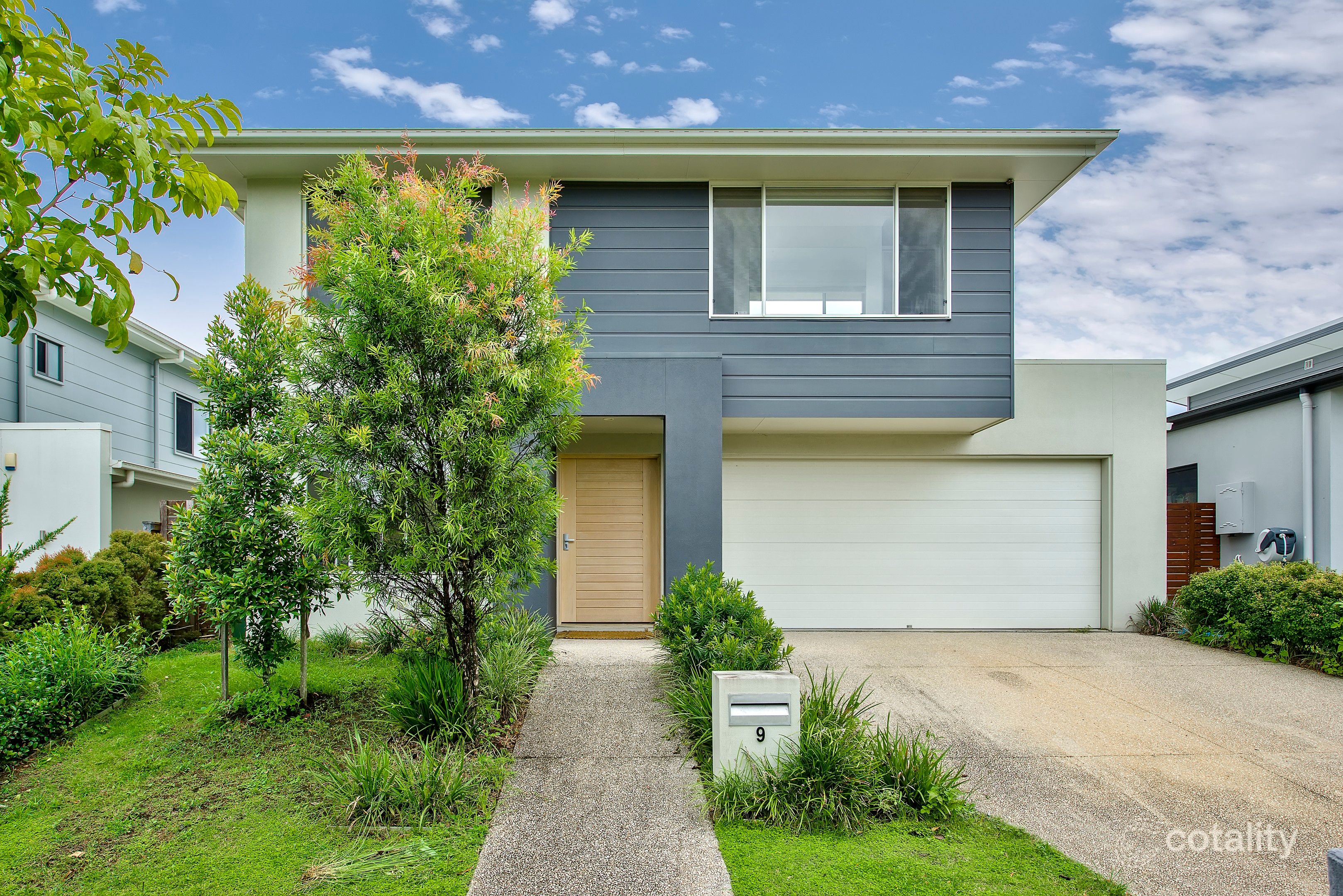 9 Lomond Cct, Upper Kedron, QLD 4055