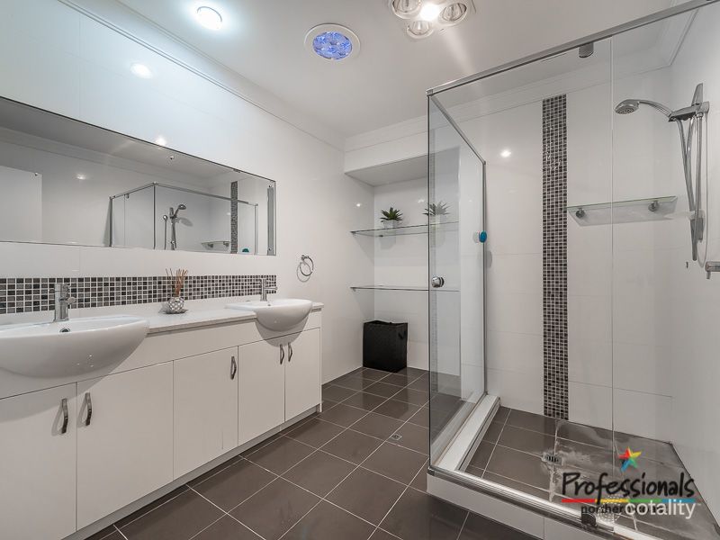 4 Bennett Rd, Quinns Rocks, WA 6030
