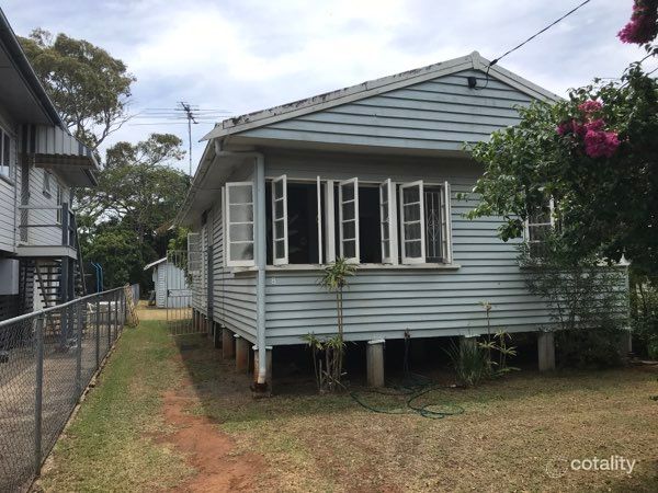 8 Campbell St, Scarborough, QLD 4020