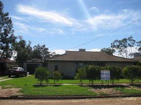 4 Harris St, Trangie, NSW 2823