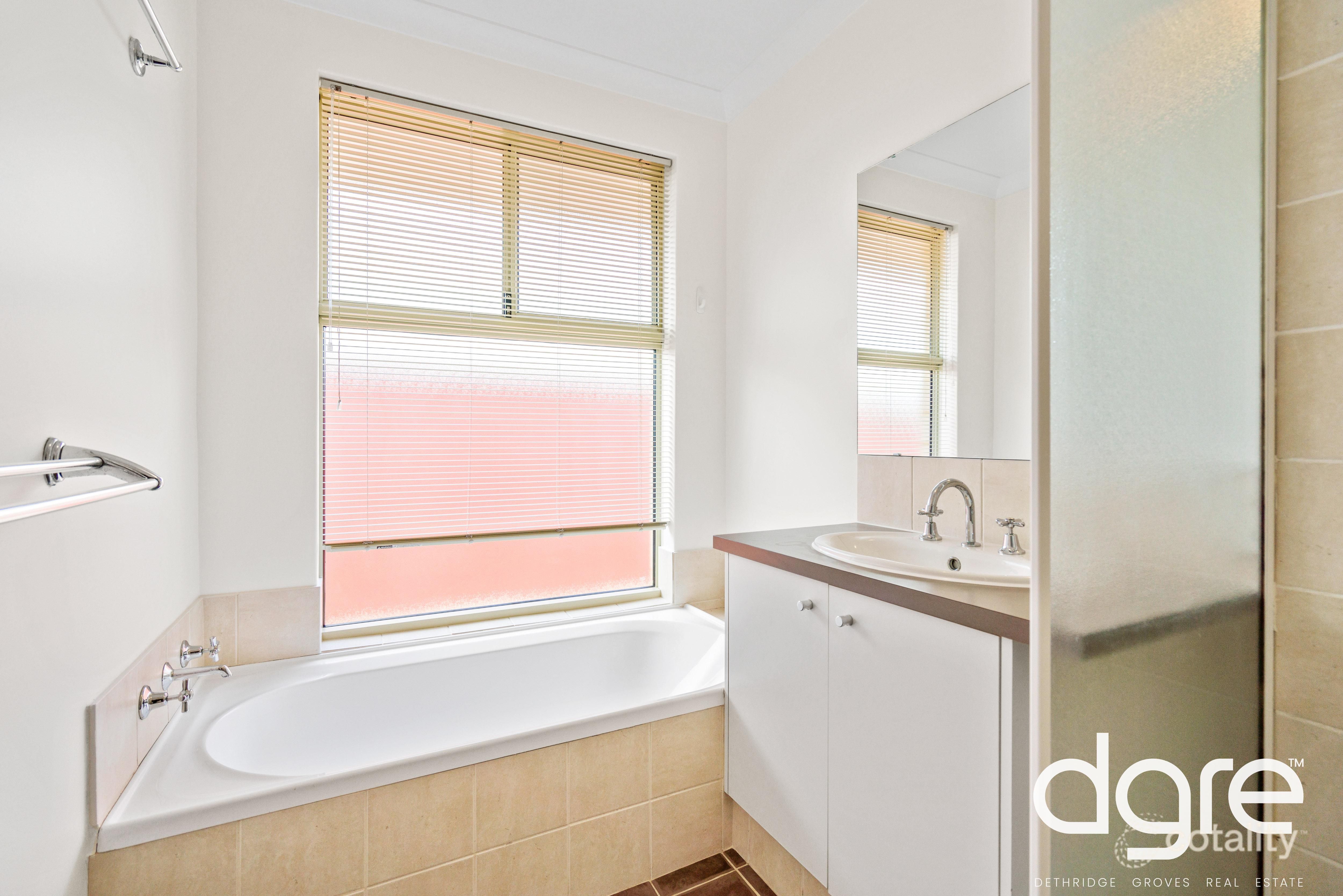 2/220 Marmion St, Palmyra, WA 6157