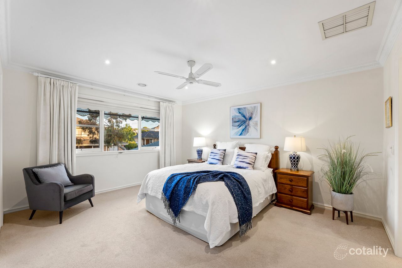 6 Poole St, Burwood, VIC 3125