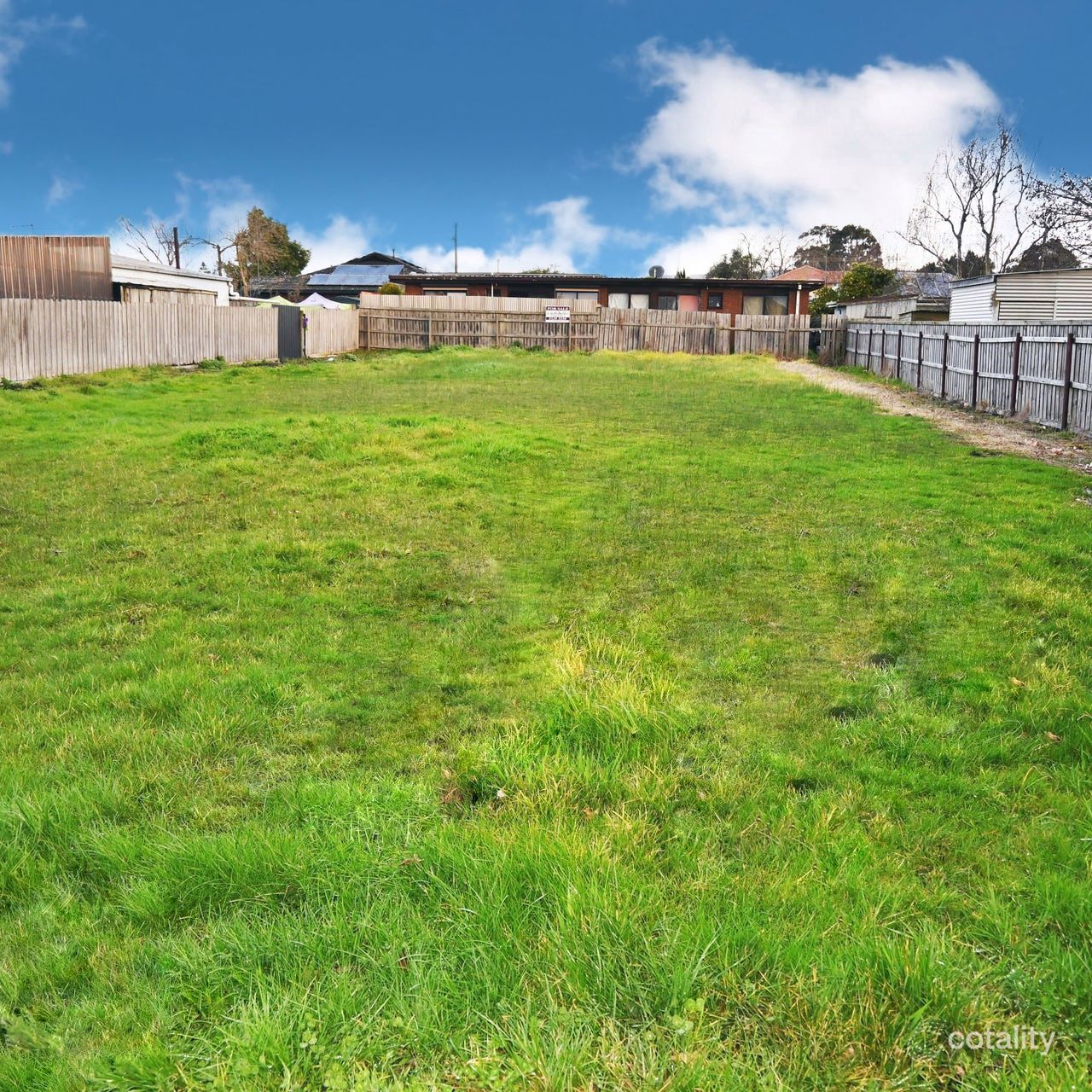 24 Evelyn St, Moe, VIC 3825