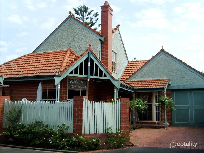 2/4 Lodge Rd, Camberwell, VIC 3124