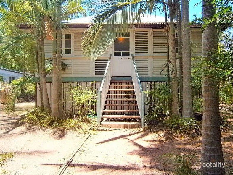 22 Fifth, South Townsville, QLD 4810
