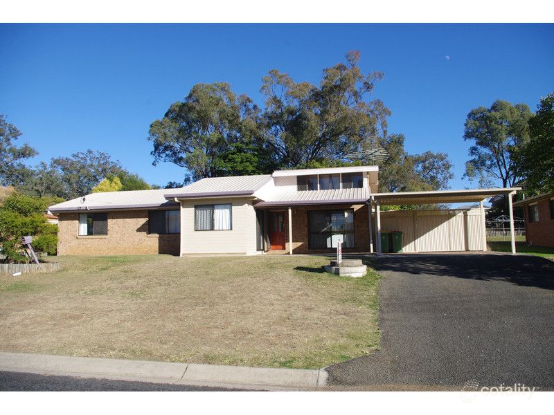 31 Hunter St, Gatton, QLD 4343