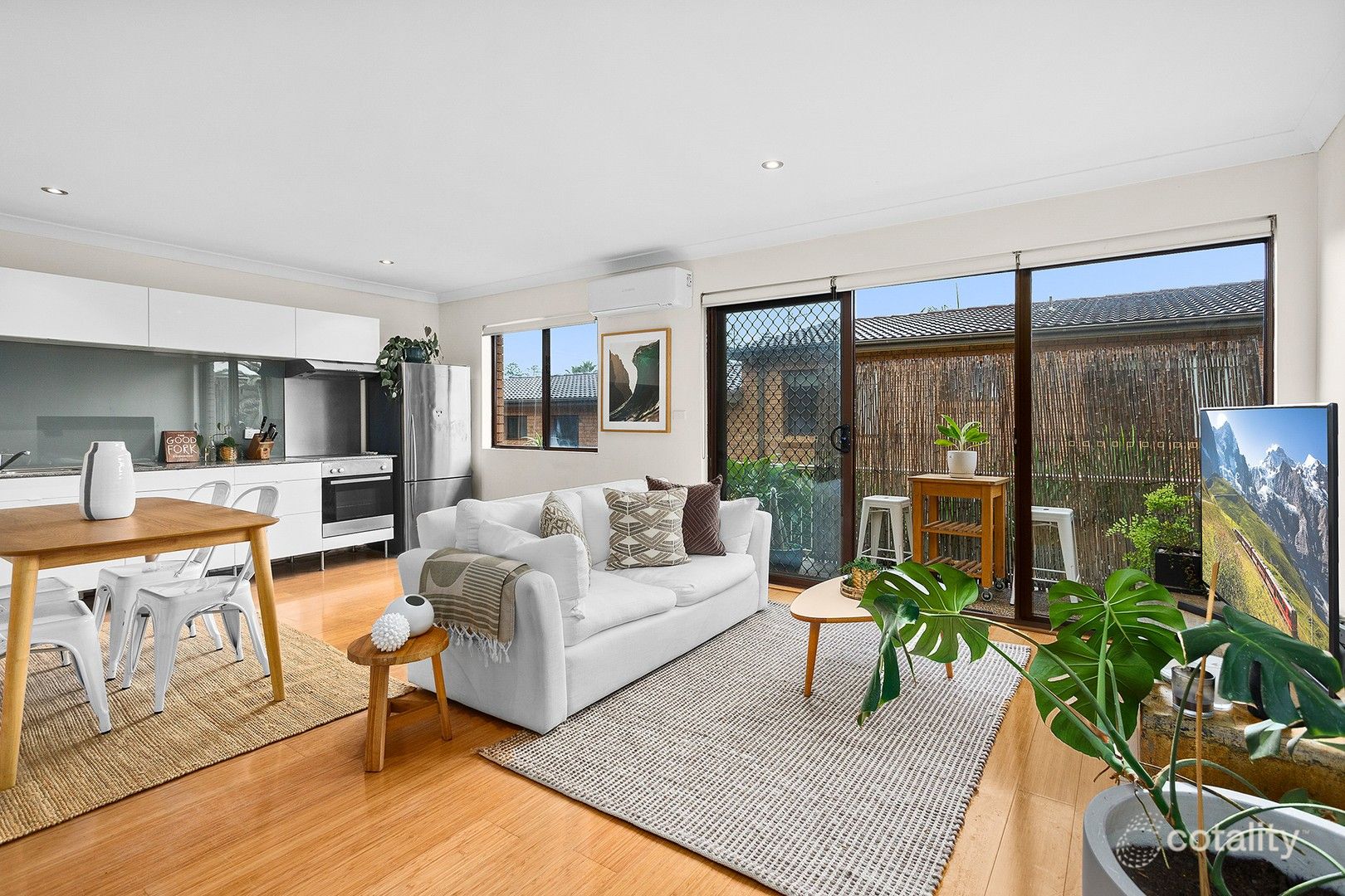 4/16 Ocean St, Thirroul, NSW 2515